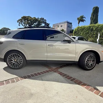 2023 Porsche Cayenne