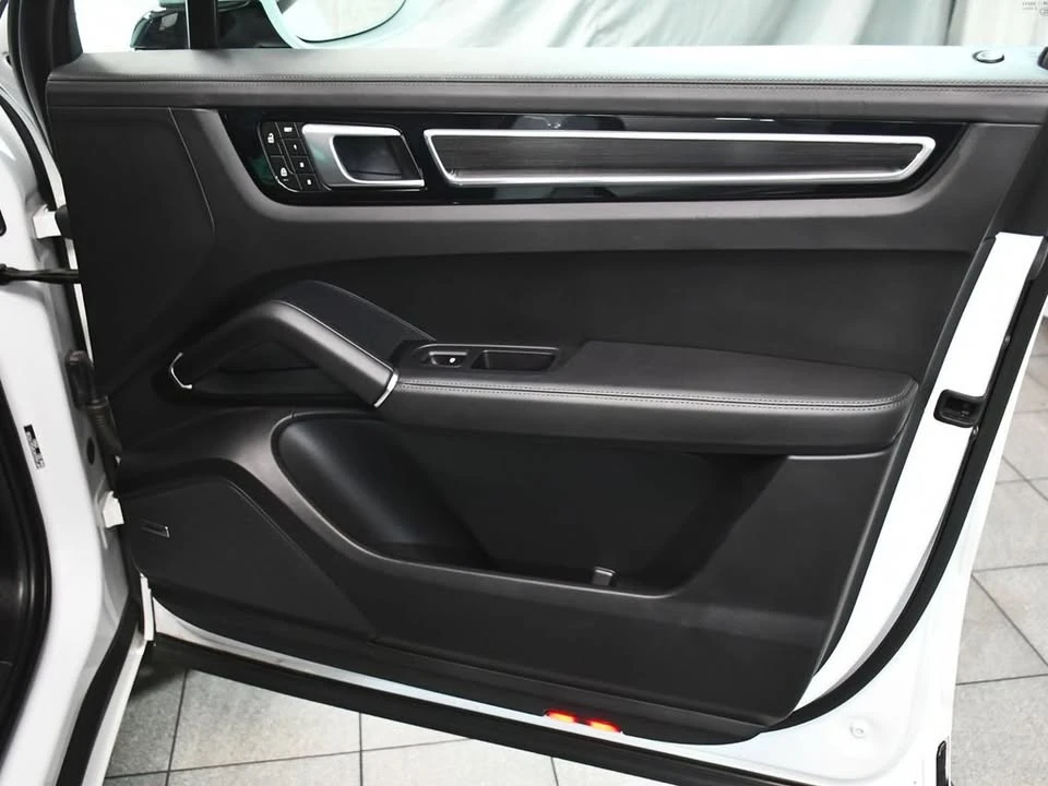 2023 Porsche 9Y0/9Y3 Cayenne - Image 19 of 20