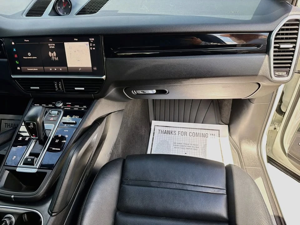2023 Porsche 9Y0/9Y3 Cayenne - Image 17 of 20