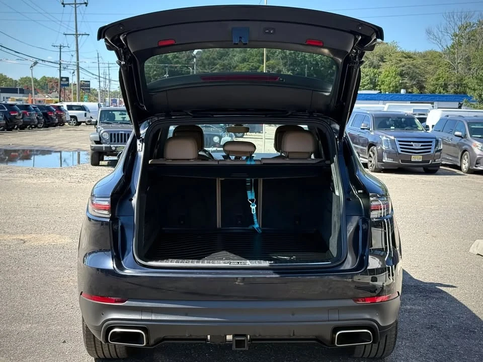 2023 Porsche 9Y0/9Y3 Cayenne - Image 8 of 17
