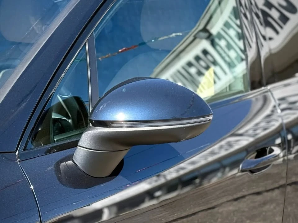 2023 Porsche 9Y0/9Y3 Cayenne - Image 3 of 17