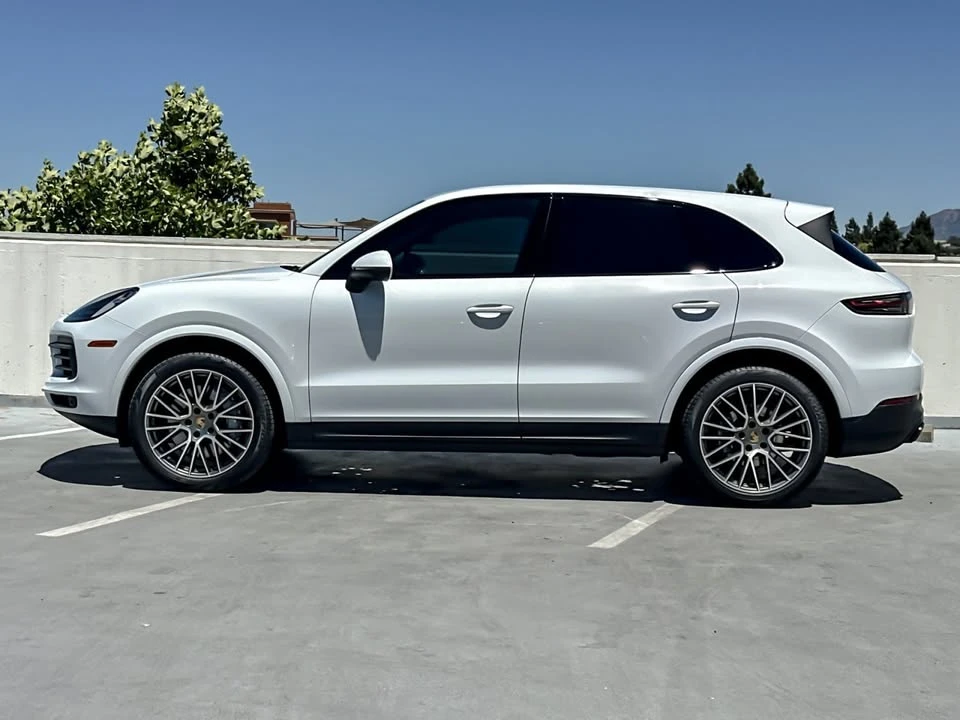 2023 Porsche 9Y0/9Y3 Cayenne - Image 2 of 20