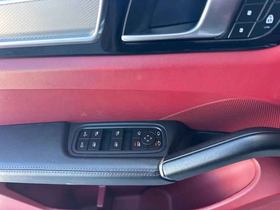 2023 Porsche 9Y0/9Y3 Cayenne - Image 12 of 20