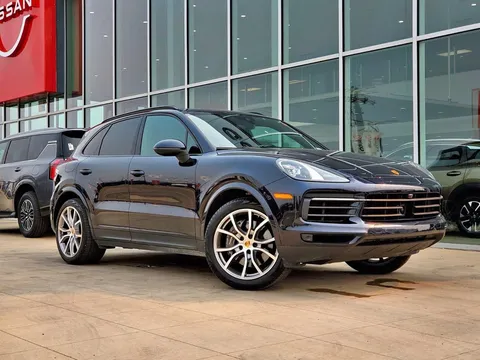 2023 Porsche Cayenne Platinum Edition AWD