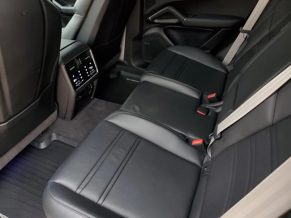 2023 Porsche 9Y0/9Y3 Cayenne - Image 16 of 19