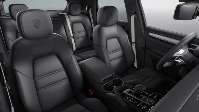 2023 Porsche Cayenne Platinum Edition