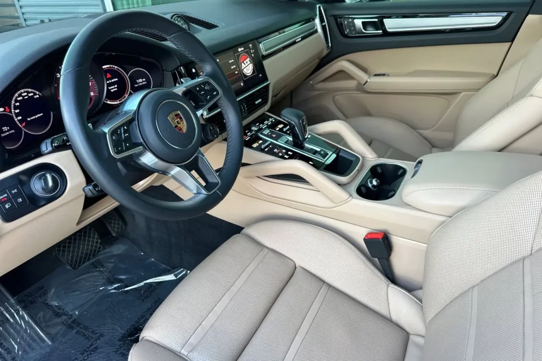 2023 Porsche 9Y0/9Y3 Cayenne - Image 4 of 6