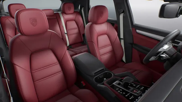 2023 Porsche Cayenne Platinum Edition
