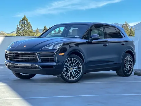 2023 Porsche Cayenne Platinum Edition