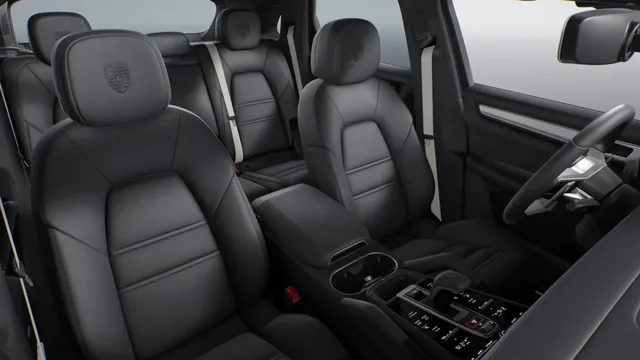 2023 Porsche Cayenne Platinum Edition