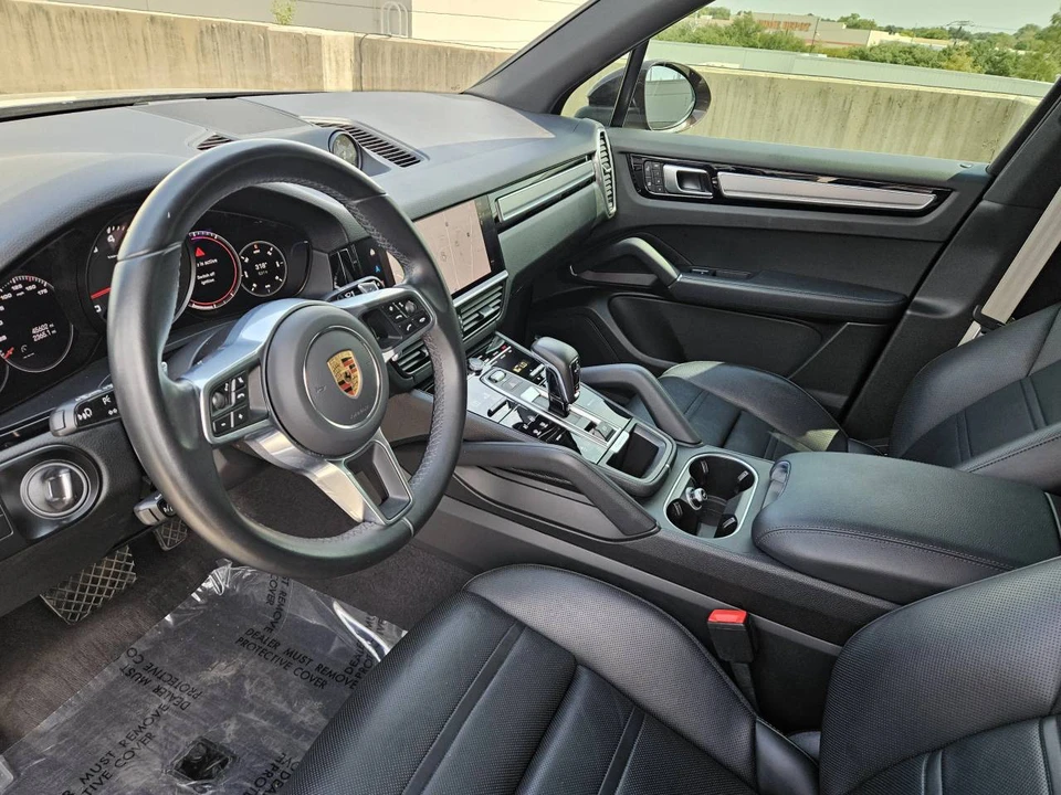 2023 Porsche 9Y0/9Y3 Cayenne - Image 4 of 5