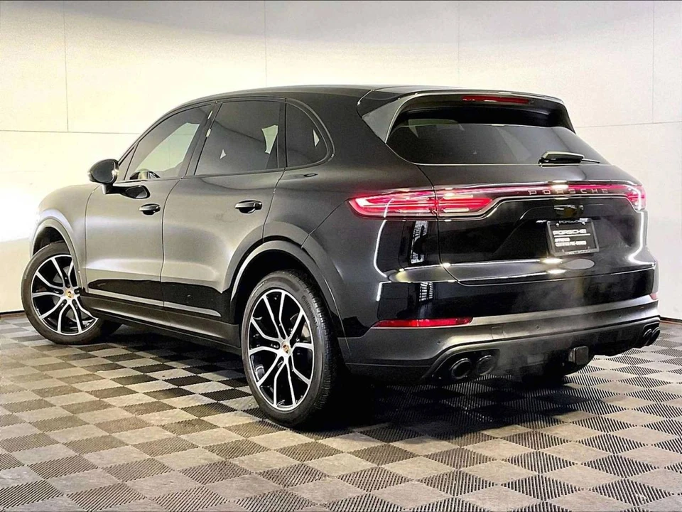 2023 Porsche 9Y0/9Y3 Cayenne - Image 3 of 5
