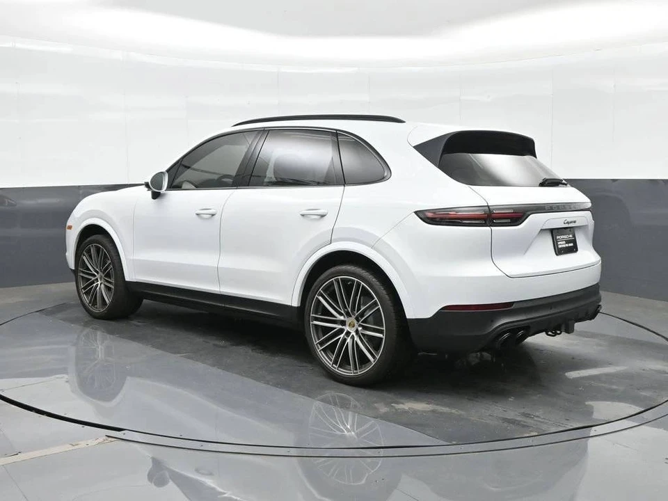 2023 Porsche 9Y0/9Y3 Cayenne - Image 3 of 5