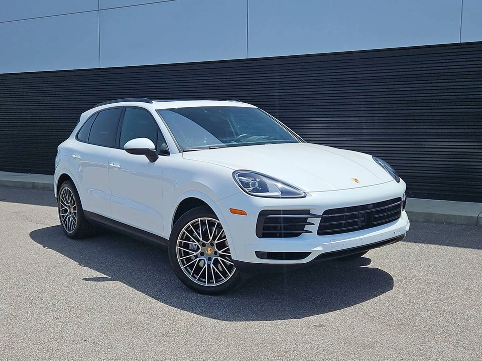 2023 Porsche 9Y0/9Y3 Cayenne - Image 3 of 5