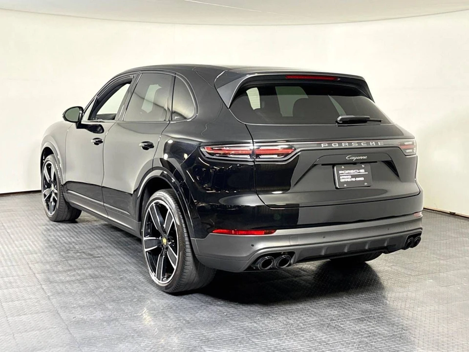 2023 Porsche 9Y0/9Y3 Cayenne - Image 3 of 5