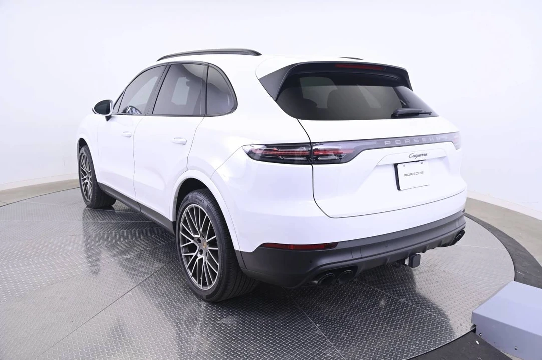 2023 Porsche 9Y0/9Y3 Cayenne - Image 3 of 5