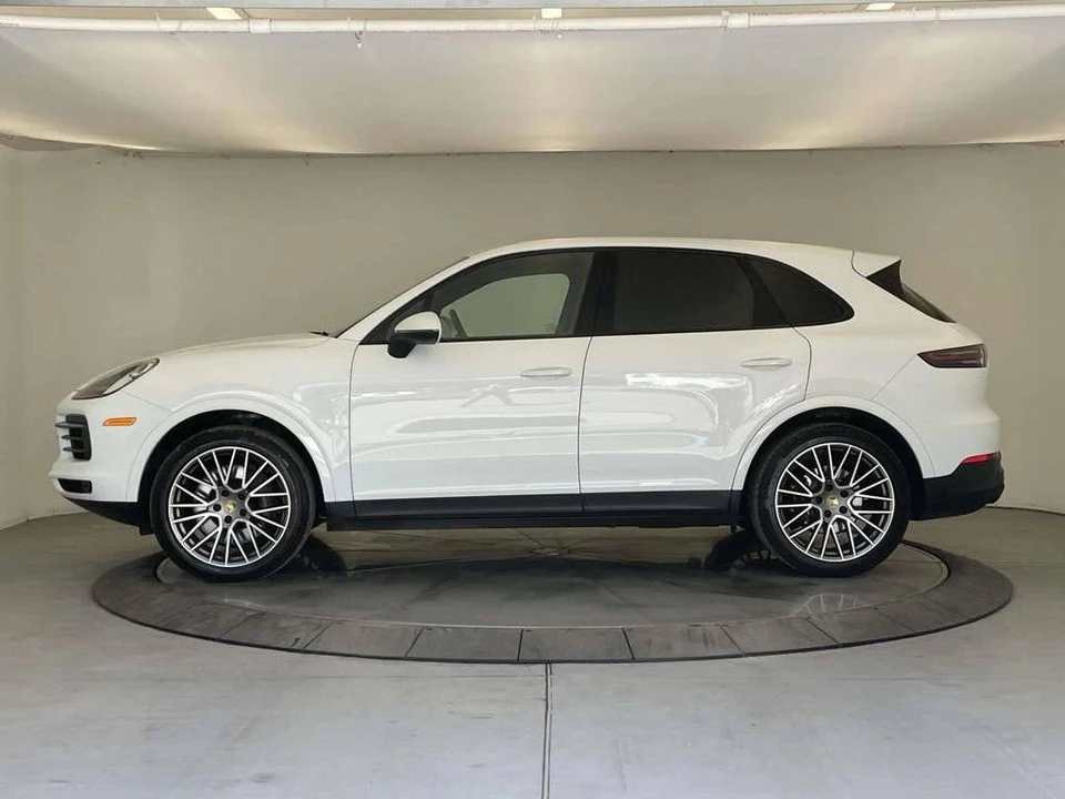 2023 Porsche 9Y0/9Y3 Cayenne - Image 2 of 5
