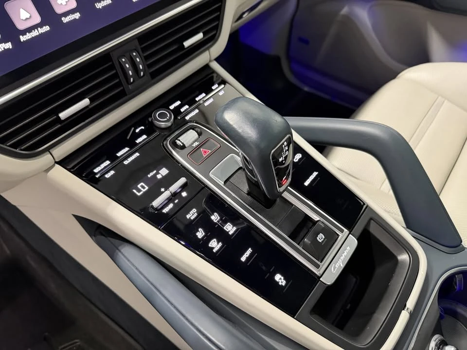 2023 Porsche 9Y0/9Y3 Cayenne - Image 10 of 20
