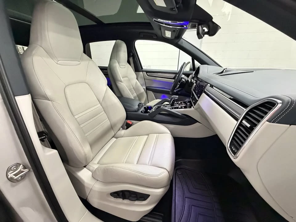 2023 Porsche 9Y0/9Y3 Cayenne - Image 19 of 20