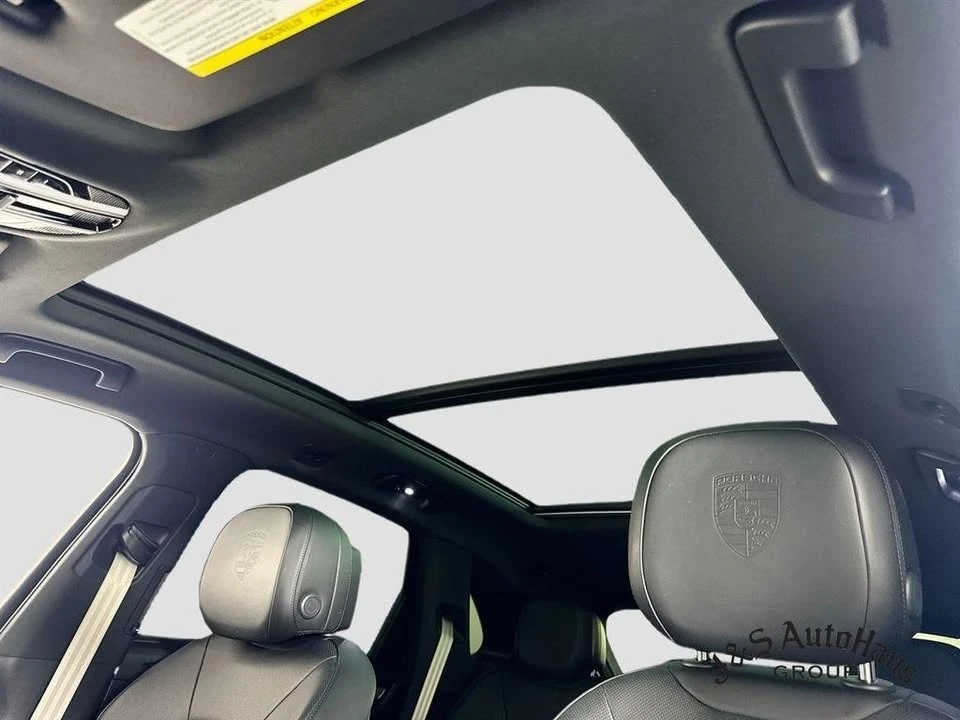 2023 Porsche 9Y0/9Y3 Cayenne - Image 16 of 20