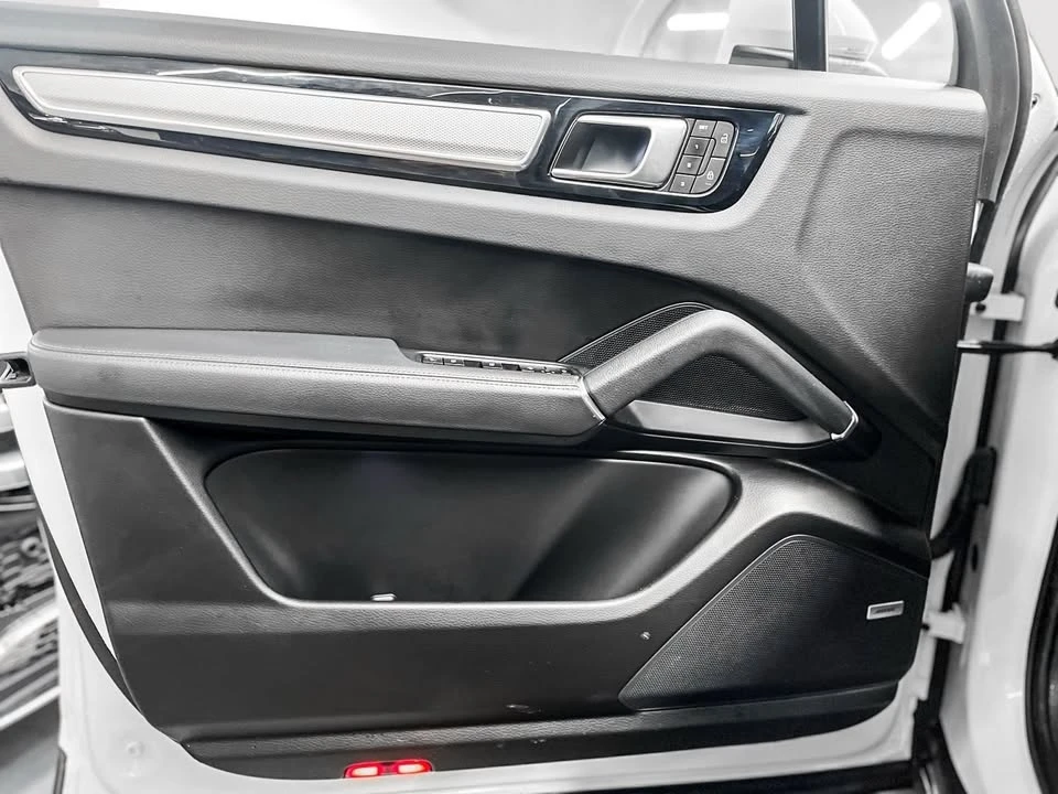 2023 Porsche 9Y0/9Y3 Cayenne - Image 15 of 20