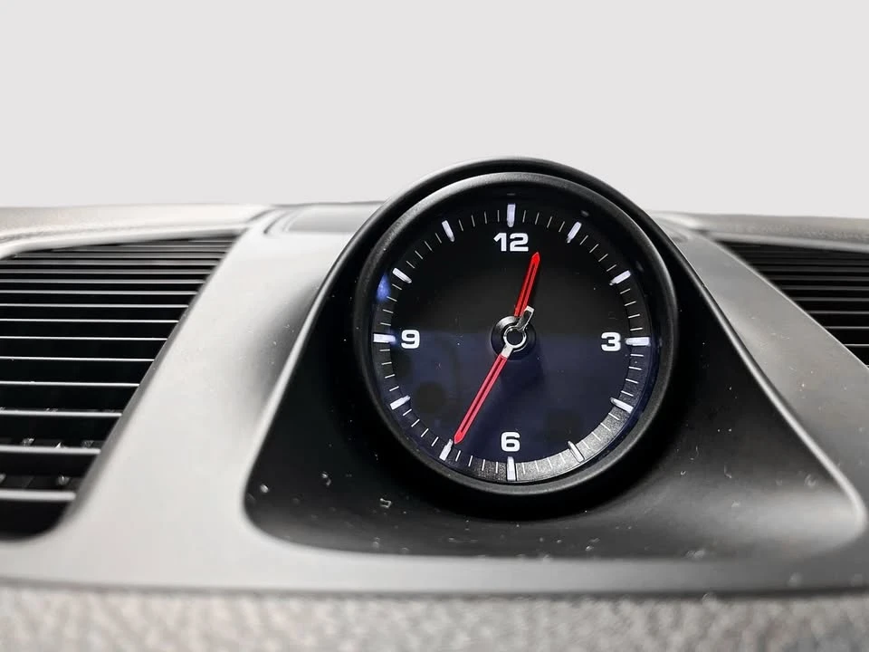 2023 Porsche 9Y0/9Y3 Cayenne - Image 18 of 20