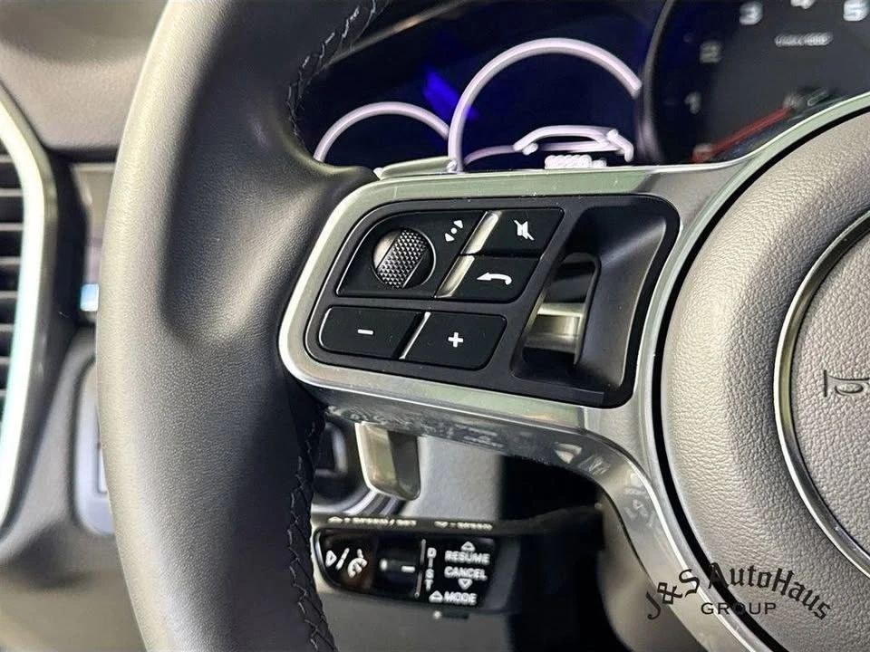 2023 Porsche 9Y0/9Y3 Cayenne - Image 13 of 20