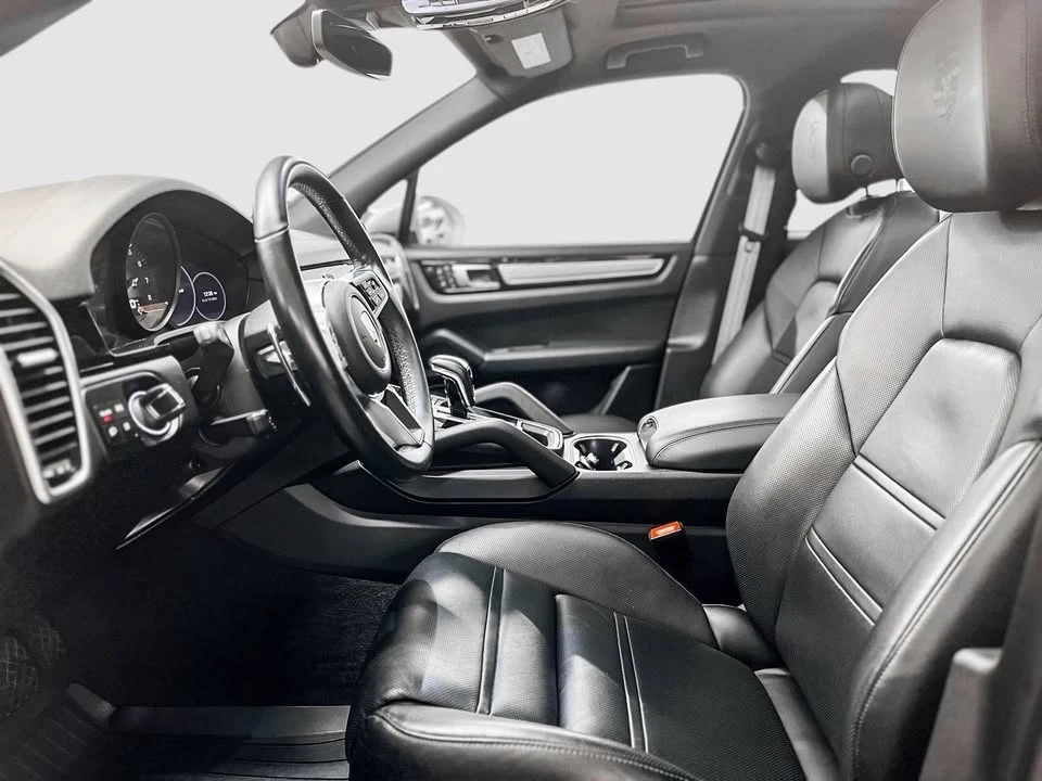 2023 Porsche 9Y0/9Y3 Cayenne - Image 2 of 20