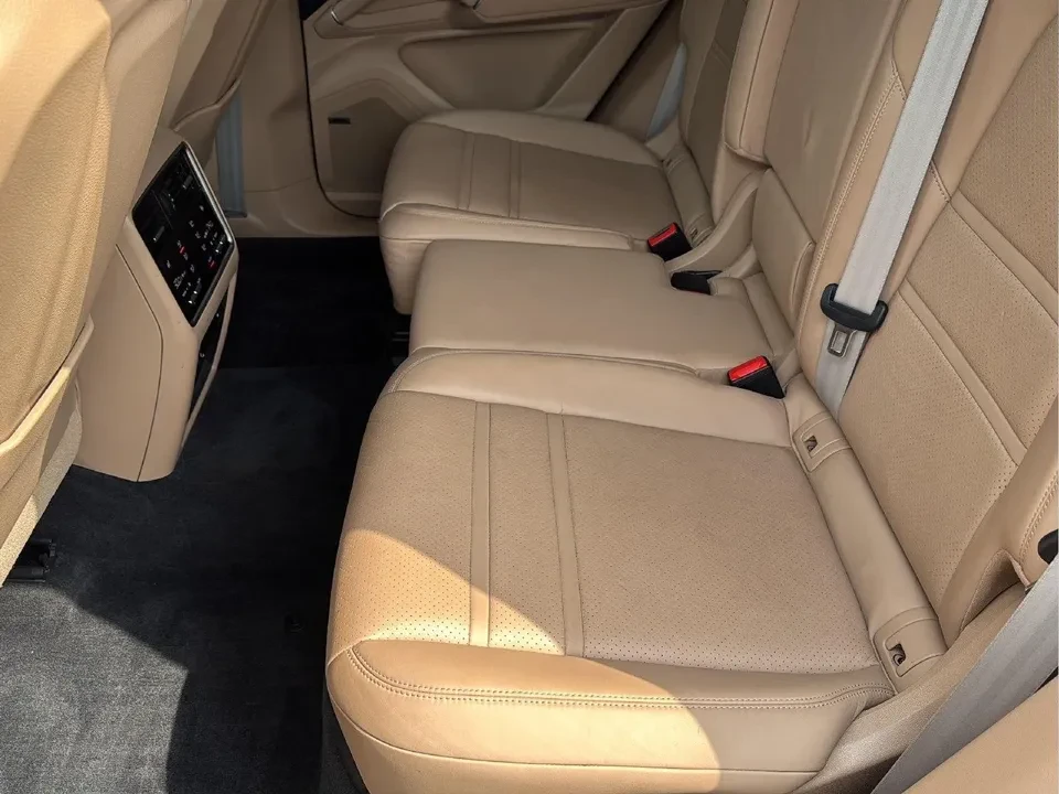 2023 Porsche 9Y0/9Y3 Cayenne - Image 13 of 14