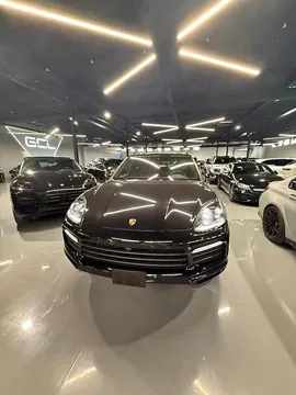 2023 Porsche Cayenne Platinum Edition
