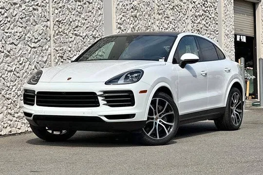 2023 Porsche Cayenne Platinum Edition