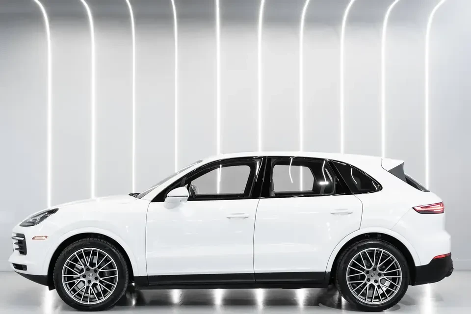 2023 Porsche 9Y0/9Y3 Cayenne - Image 9 of 20