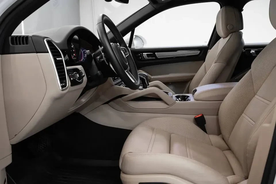 2023 Porsche 9Y0/9Y3 Cayenne - Image 13 of 20