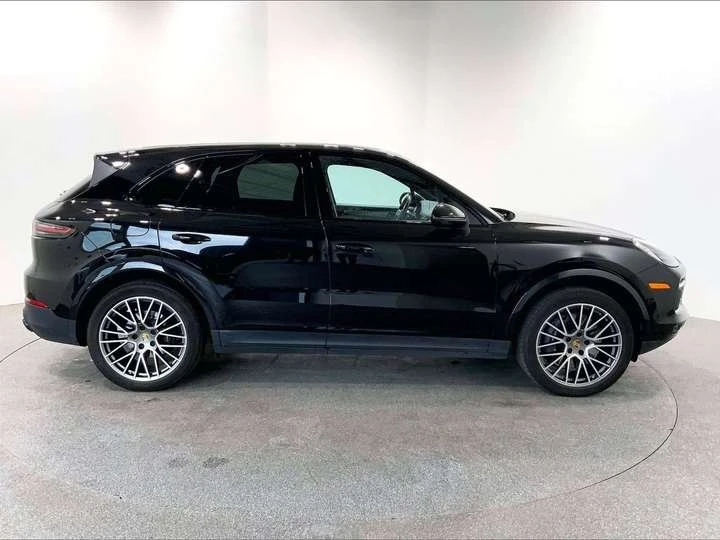 2023 Porsche 9Y0/9Y3 Cayenne - Image 4 of 17