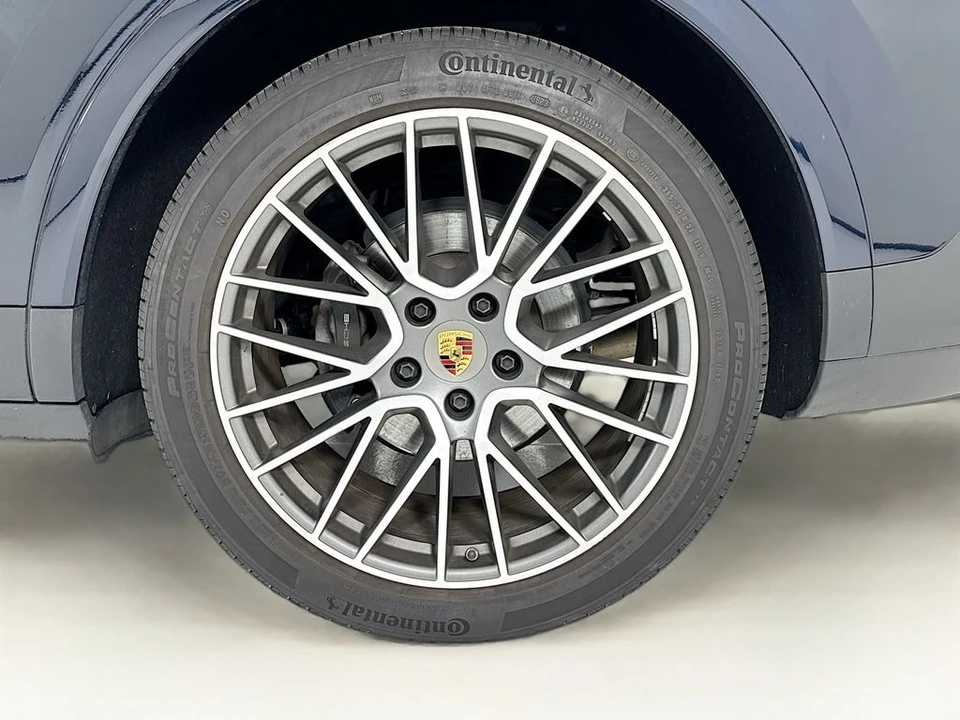 2023 Porsche 9Y0/9Y3 Cayenne - Image 11 of 12