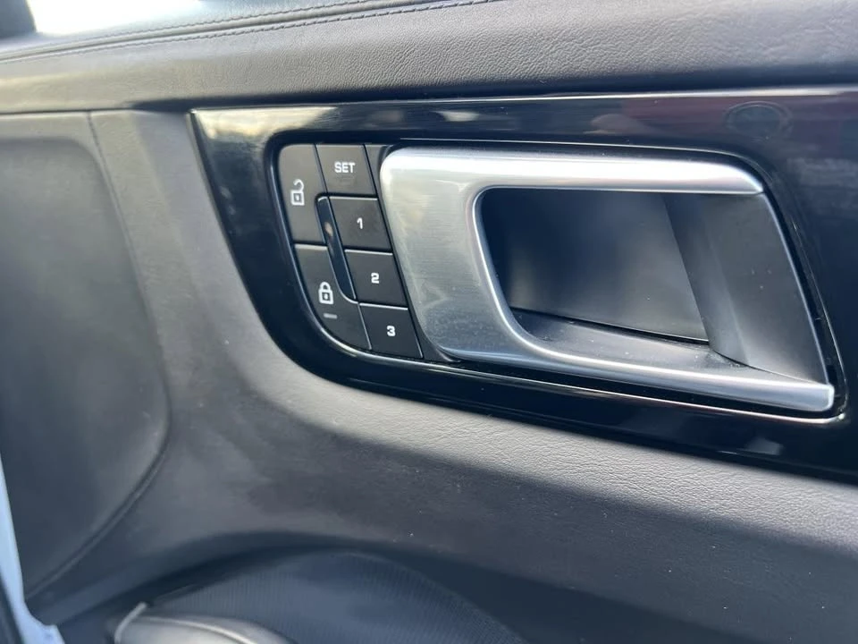 2023 Porsche 9Y0/9Y3 Cayenne - Image 19 of 20