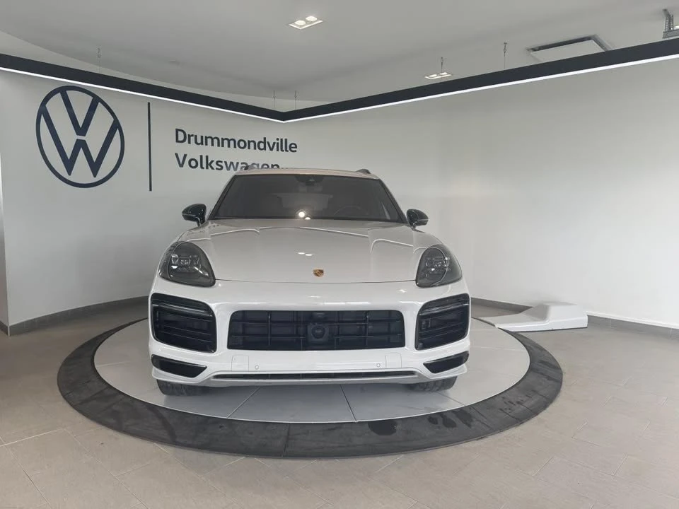 2023 Porsche 9Y0/9Y3 Cayenne - Image 2 of 16
