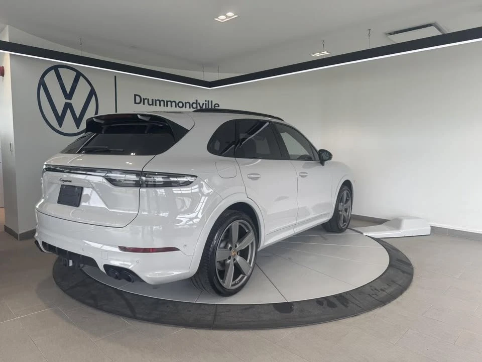 2023 Porsche 9Y0/9Y3 Cayenne - Image 5 of 16