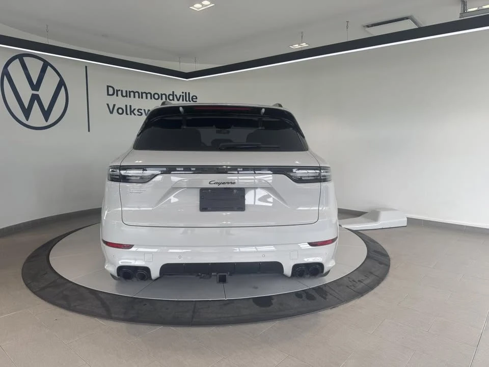 2023 Porsche 9Y0/9Y3 Cayenne - Image 6 of 16