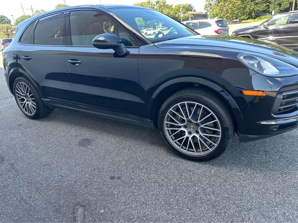 2023 Porsche 9Y0/9Y3 Cayenne - Image 2 of 13