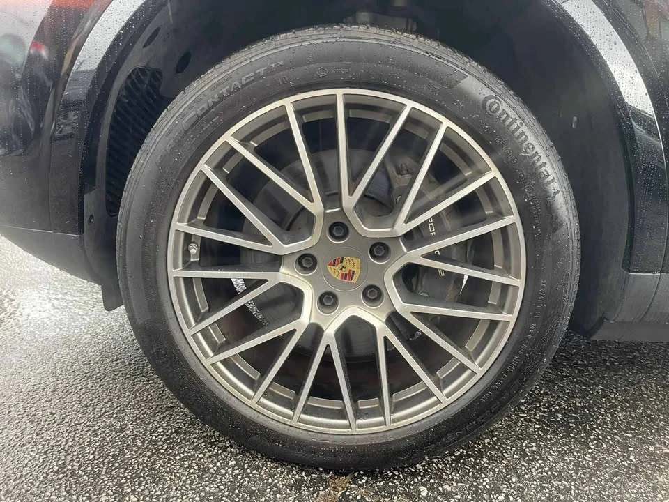 2023 Porsche 9Y0/9Y3 Cayenne - Image 16 of 18