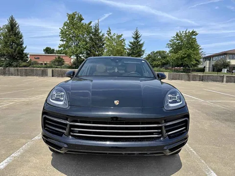 2023 Porsche Cayenne Platinum Edition Sport Utility 4D