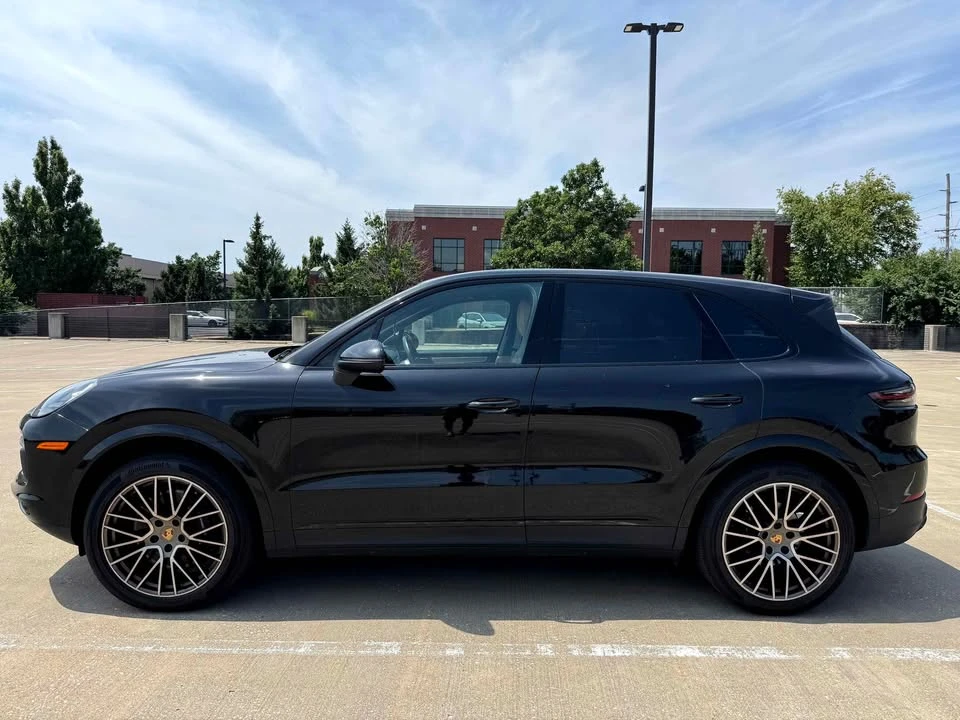 2023 Porsche 9Y0/9Y3 Cayenne - Image 4 of 18