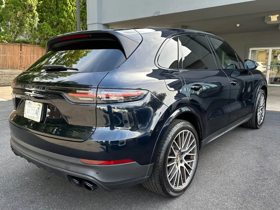 2023 Porsche 9Y0/9Y3 Cayenne - Image 2 of 20