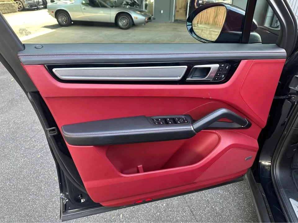 2023 Porsche 9Y0/9Y3 Cayenne - Image 16 of 20