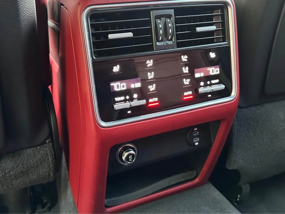 2023 Porsche 9Y0/9Y3 Cayenne - Image 18 of 20