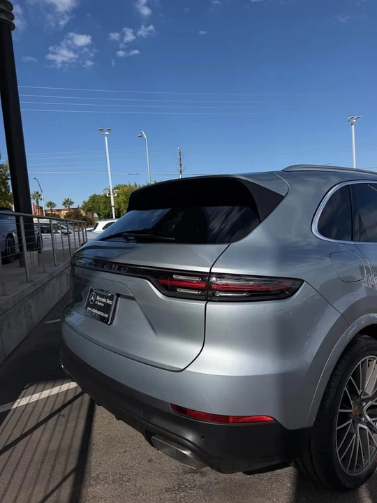 2023 Porsche 9Y0/9Y3 Cayenne - Image 3 of 6