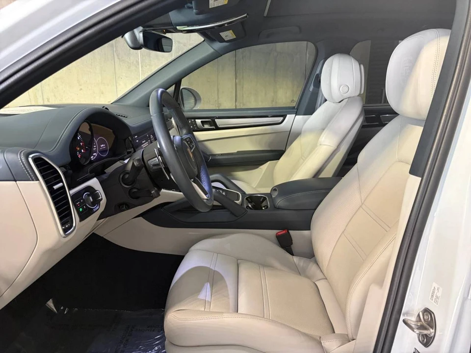 2023 Porsche 9Y0/9Y3 Cayenne - Image 4 of 5