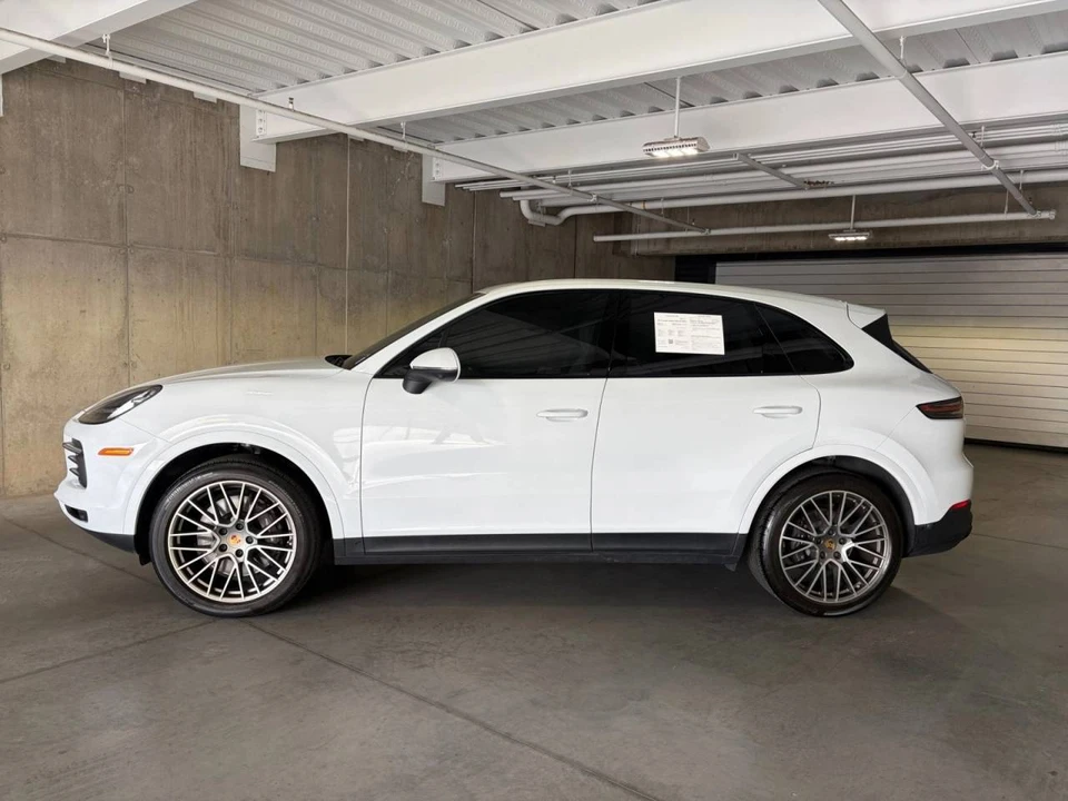 2023 Porsche 9Y0/9Y3 Cayenne - Image 2 of 5