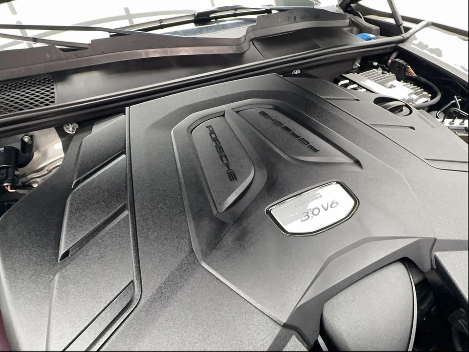 2023 Porsche 9Y0/9Y3 Cayenne - Image 19 of 31